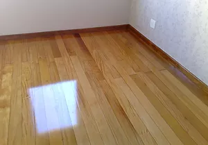 Detalhe de piso com acabamento Linha UF
